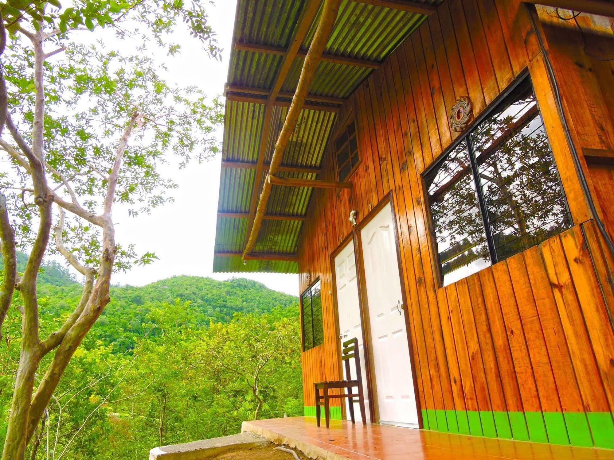 Oasis The Traveler Hostel Lanquin Luaran gambar