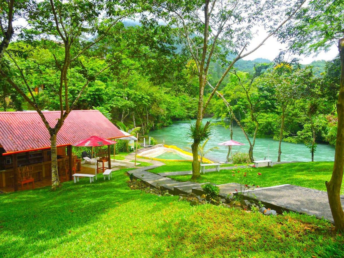 Oasis The Traveler Hostel Lanquin Luaran gambar